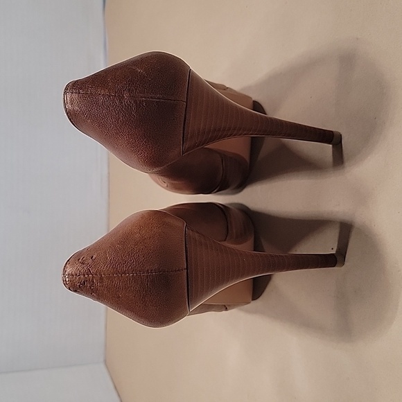 Stuart Weitzman, Size 8.5 Platform Stiletto Heels, Tan Leather - Picture 6 of 12